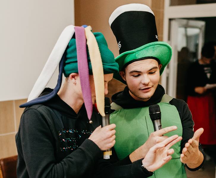 «Погані офіціанти»